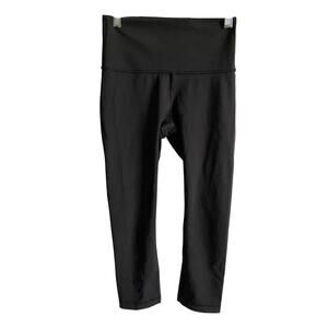Lululemon Wunder Under Crop Leggings in Black sz 4